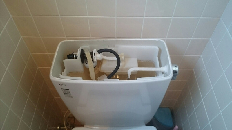 �k��B�s�̃g�C���̃g���u��